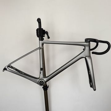 Käytetty Enve Melee 2024 Frameset 2024 Road & Gravel — kuva 11 / 16