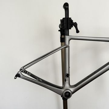Käytetty Enve Melee 2024 Frameset 2024 Road & Gravel — kuva 15 / 16