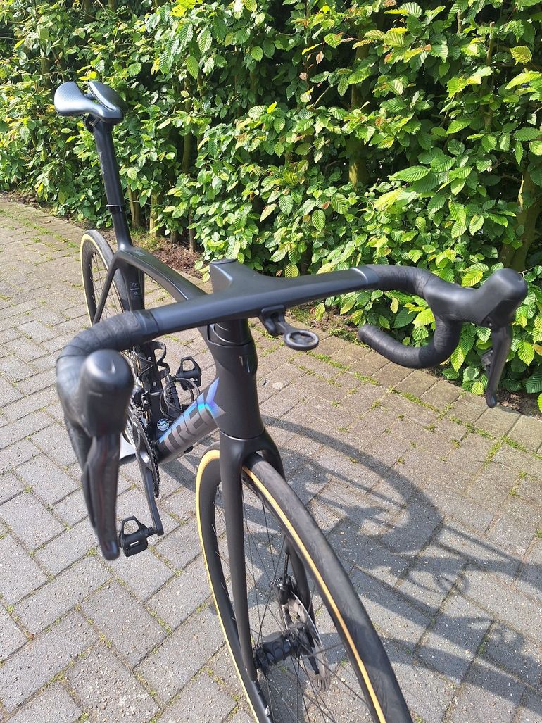 Used Trek Émonda SLR 7 2024 2024 Road & Gravel, Schwarz — image 5 of 11