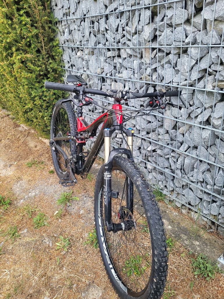 Used Specialized Stumpjumper FSR Expert Carbon 29 2012 2012 Mountainbike, Black, 29 — image 9 of 9