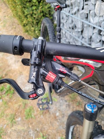 Used Specialized Stumpjumper FSR Expert Carbon 29 2012 2012 Mountainbike, Black, 29 — image 8 of 9