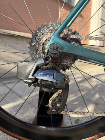 Used Canyon Ultimate CF SLX 8 Disc eTap 2022 2022 Road & Gravel, Blue — image 9 of 17