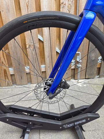 Używany Giant Defy Advanced 0 2024 2024 Road & Gravel — zdjęcie 4 z 6