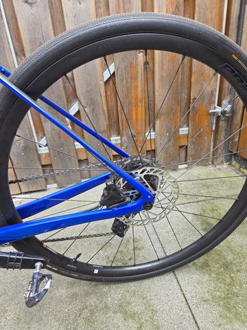 Używany Giant Defy Advanced 0 2024 2024 Road & Gravel — zdjęcie 6 z 6