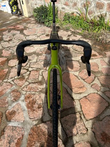 Used Scott Addict Sram Apex Etap AXS 2025 Road & Gravel, Green — image 5 of 7