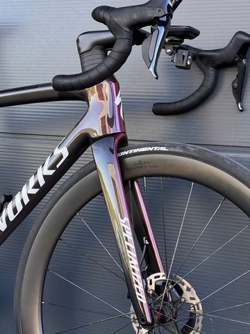 Used Specialized Tarmac Shimano Dura Ace Di2 2025 Road & Gravel, Purple — image 4 of 14