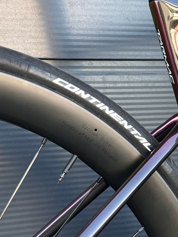 Used Specialized Tarmac Shimano Dura Ace Di2 2025 Road & Gravel, Purple — image 9 of 14