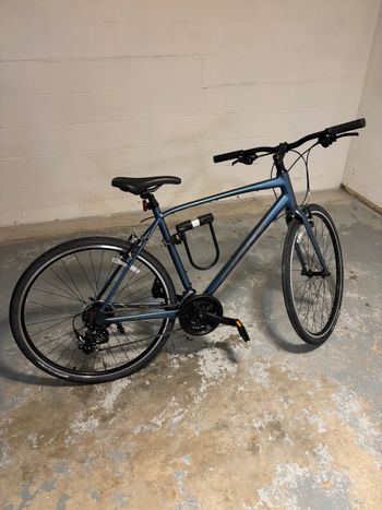 Used Giant Escape 2 City Disc 2021 2021 Urban, Blau — image 1 of 5