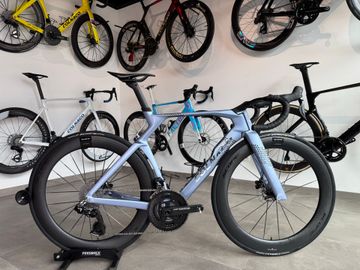 Używany Colnago Y1Rs Shimano Dura Ace Di2 2026 Road & Gravel