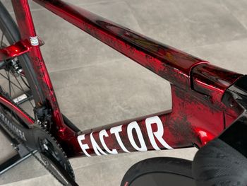 Used Factor One Shimano Dura Ace Di2 2026 Road & Gravel, Rosso — image 16 of 18