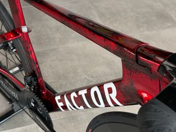 Used Factor One Shimano Dura Ace Di2 2026 Road & Gravel, Red — image 16 of 18
