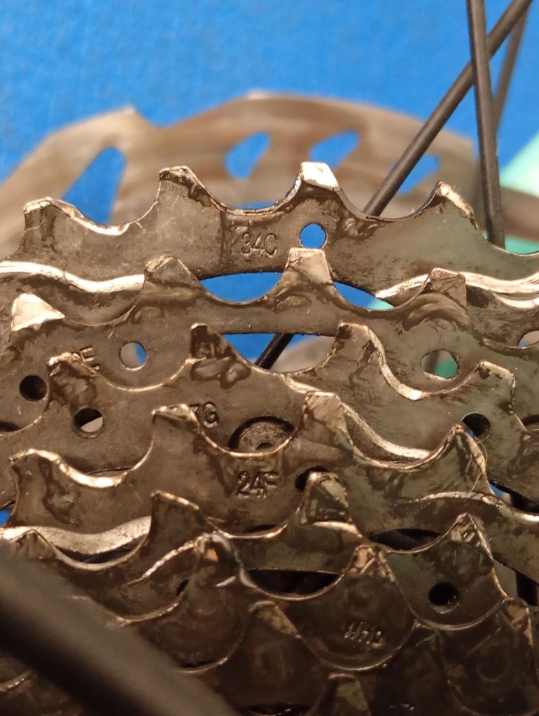Used Bianchi Sprint 105 2025 2025 Road & Gravel, Green — image 10 of 11
