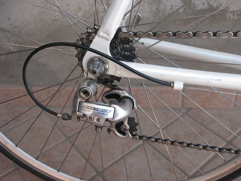 Used VM Race 2010 Road & Gravel, White — image 7 of 15