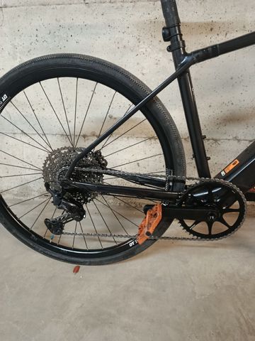Canyon Roadlite Shimano CUES 2024 Urban de segunda mano, Negro — imagen 7 de 8