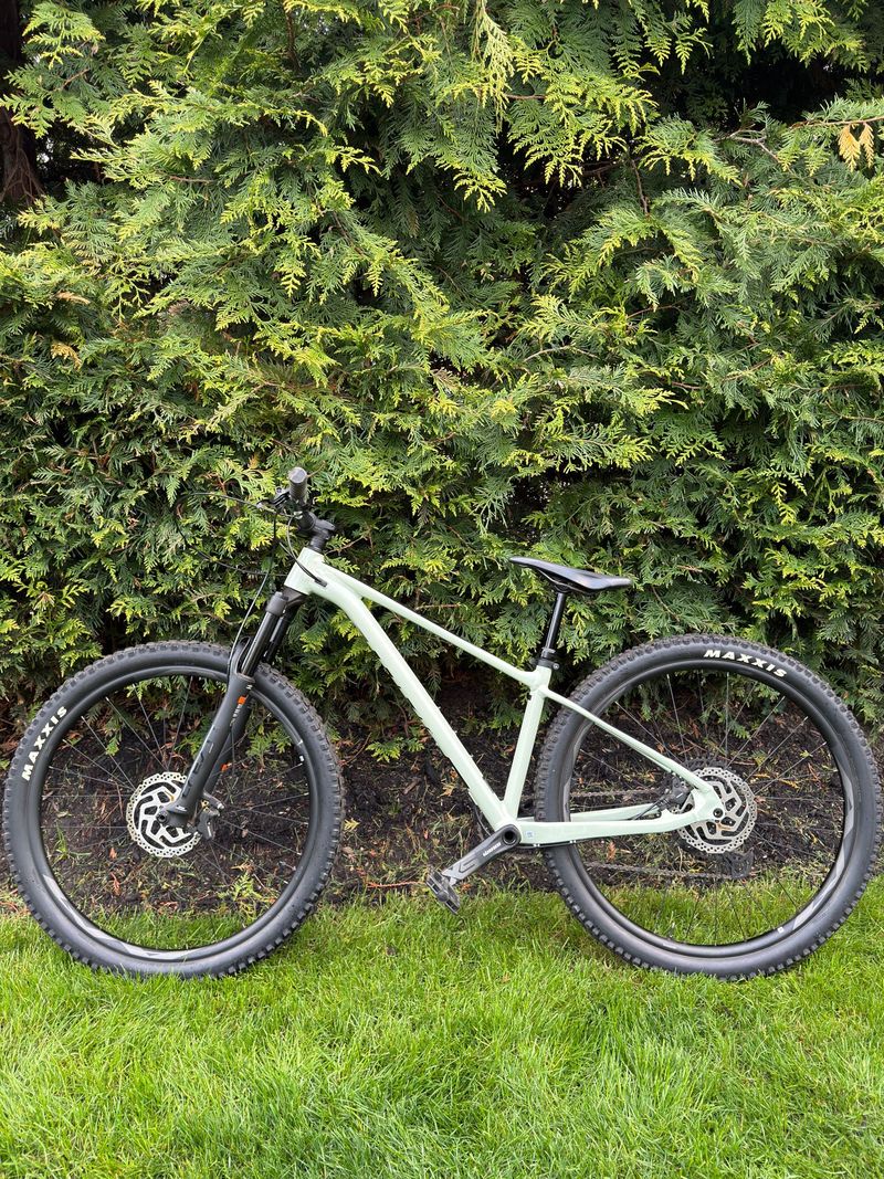 Giant Fathom 1 2022 2022 Mountainbike d'occasion — image 23 sur 27