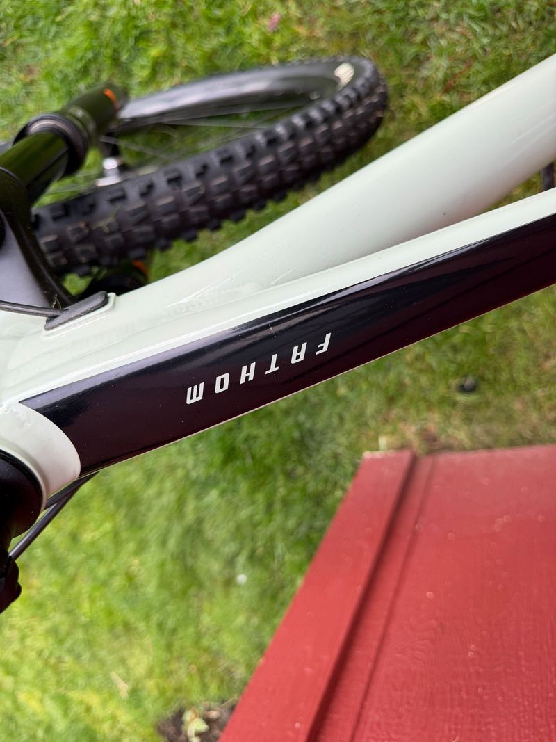 Giant Fathom 1 2022 2022 Mountainbike d'occasion — image 7 sur 27