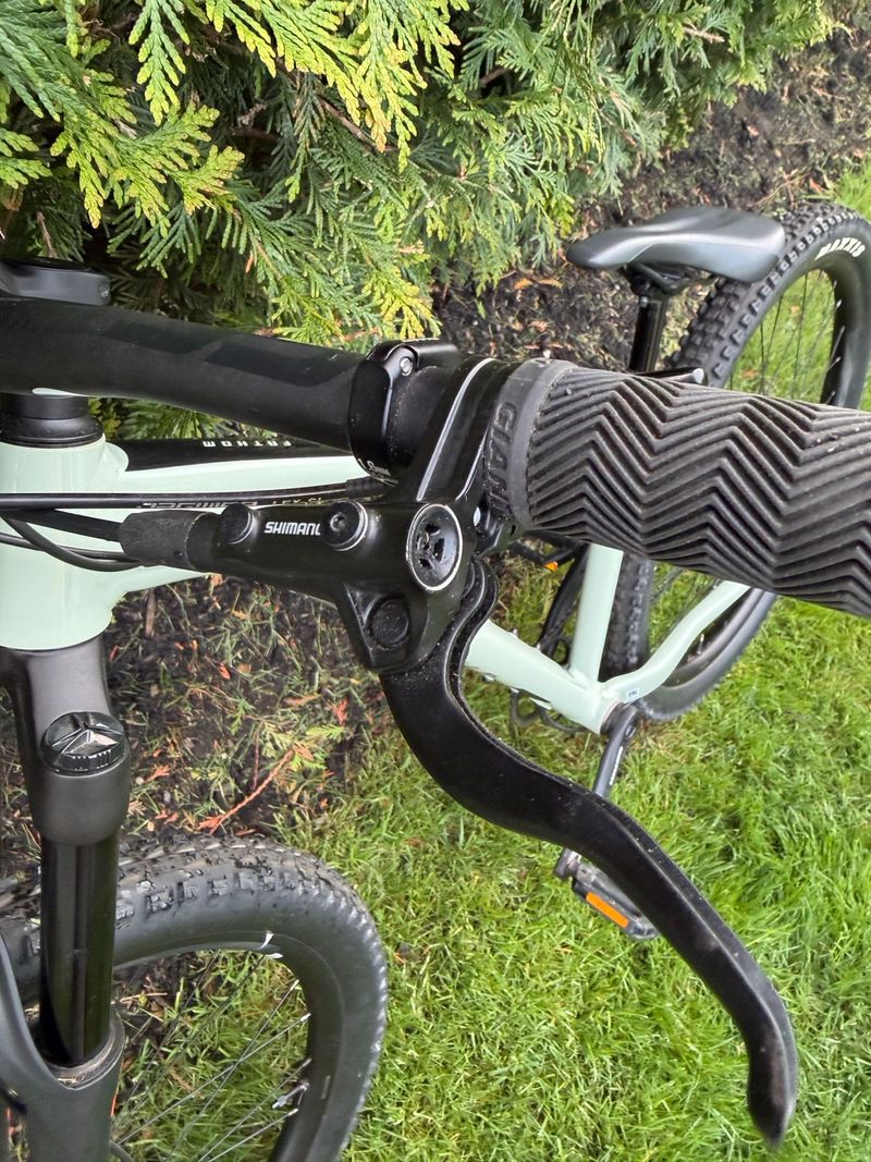 Giant Fathom 1 2022 2022 Mountainbike d'occasion — image 24 sur 27