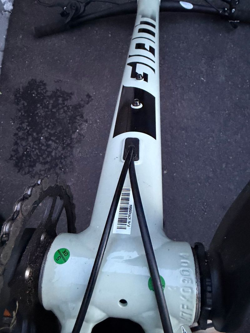 Giant Fathom 1 2022 2022 Mountainbike d'occasion — image 25 sur 27