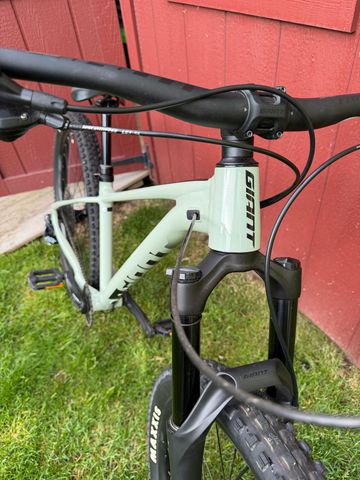 Giant Fathom 1 2022 2022 Mountainbike d'occasion — image 5 sur 27
