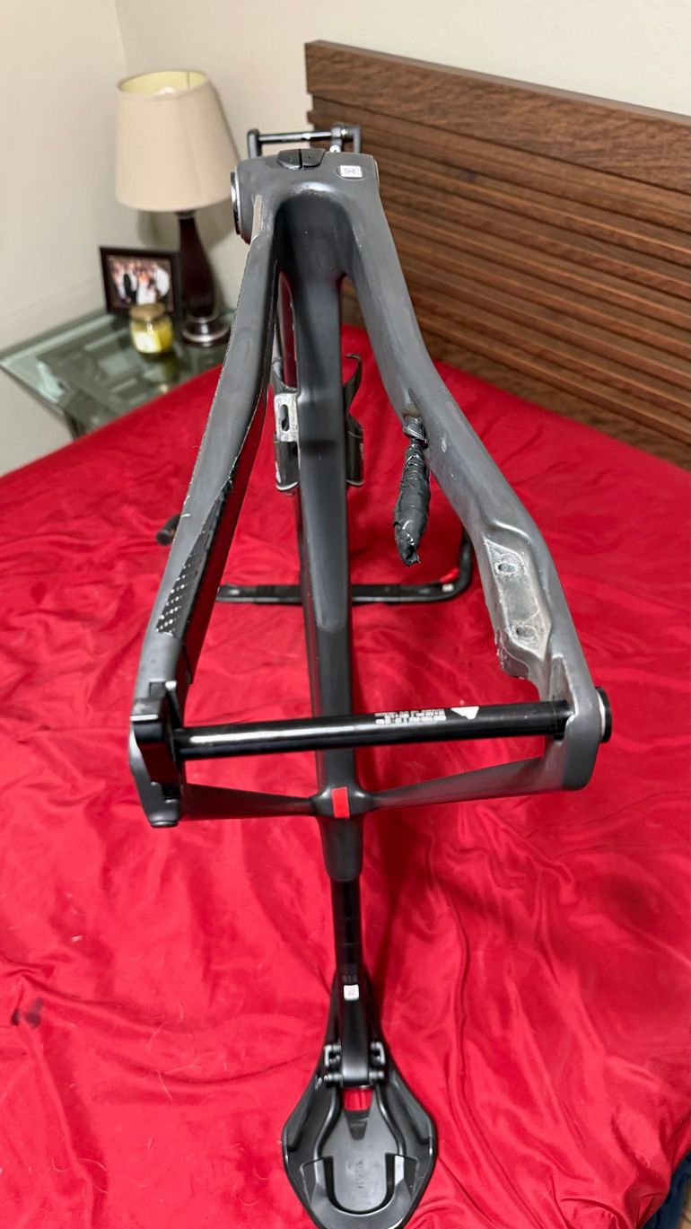 Used Canyon Endurace CF SLX 8 AXS 2024 Frameset 2024 Road & Gravel, Black — image 17 of 17