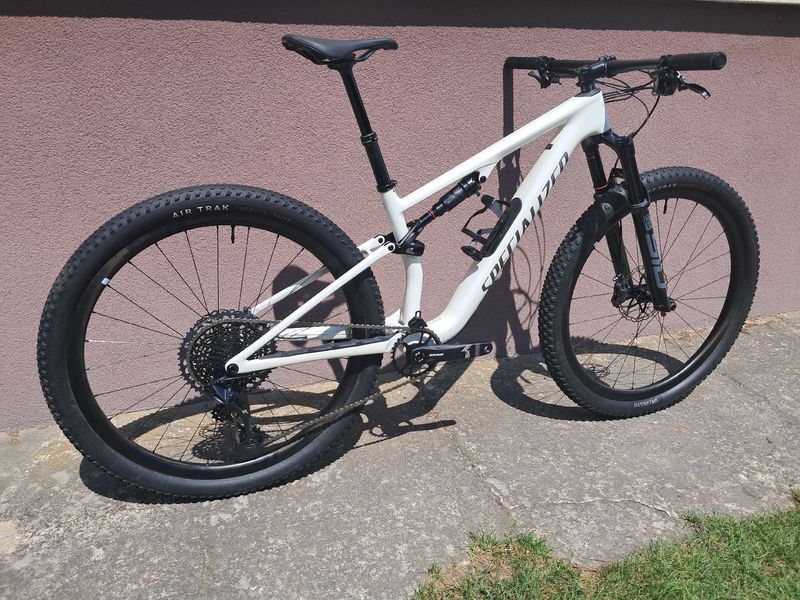 Used Specialized Epic 8 Comp 2024 2024 Mountainbike, White, 29 — image 5 of 7