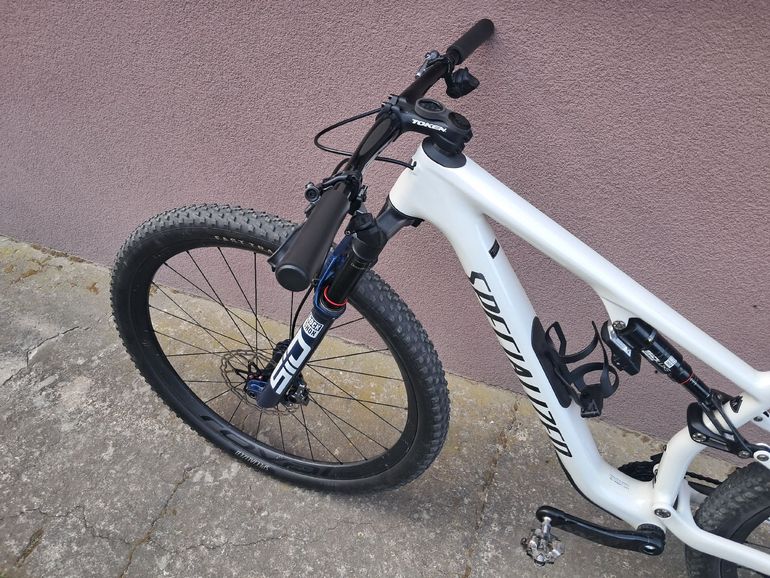 Used Specialized Epic 8 Comp 2024 2024 Mountainbike, White, 29 — image 8 of 8