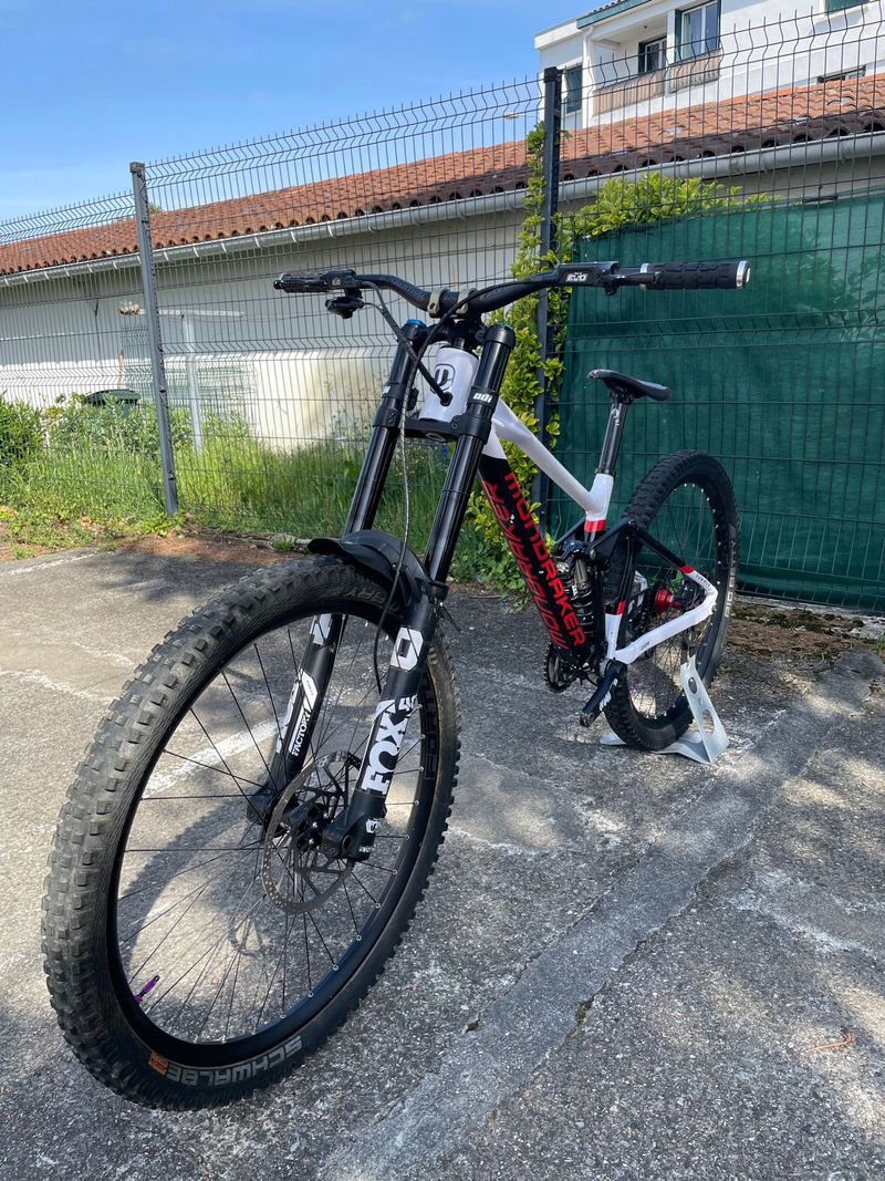 Tweedehands Mondraker Summum 29 2021 2021 Mountainbike — afbeelding 2 van 7