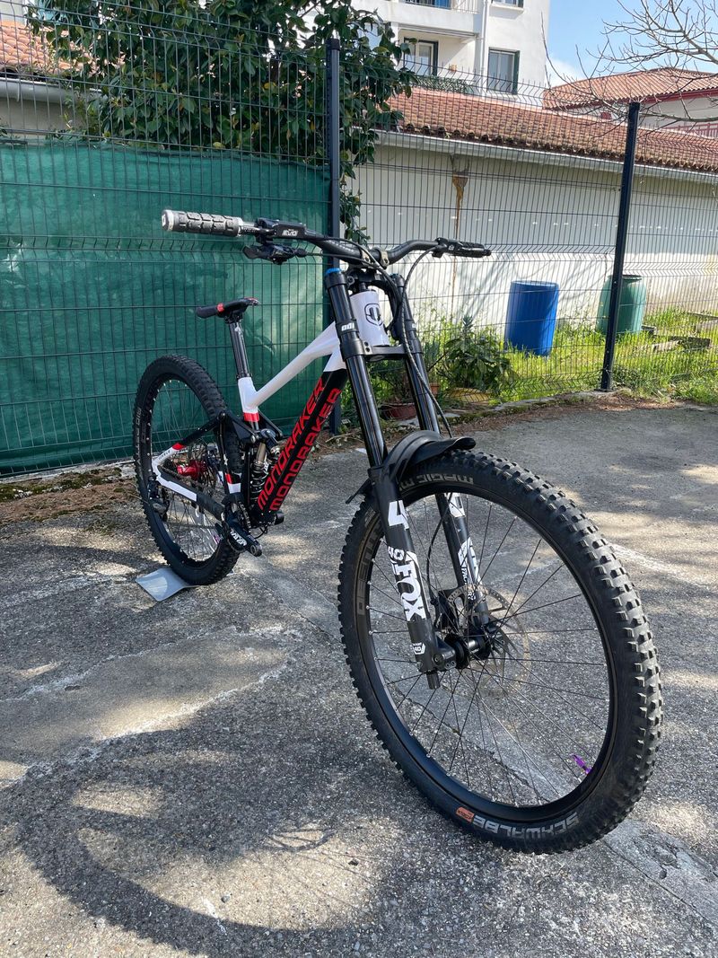 Tweedehands Mondraker Summum 29 2021 2021 Mountainbike — afbeelding 1 van 7