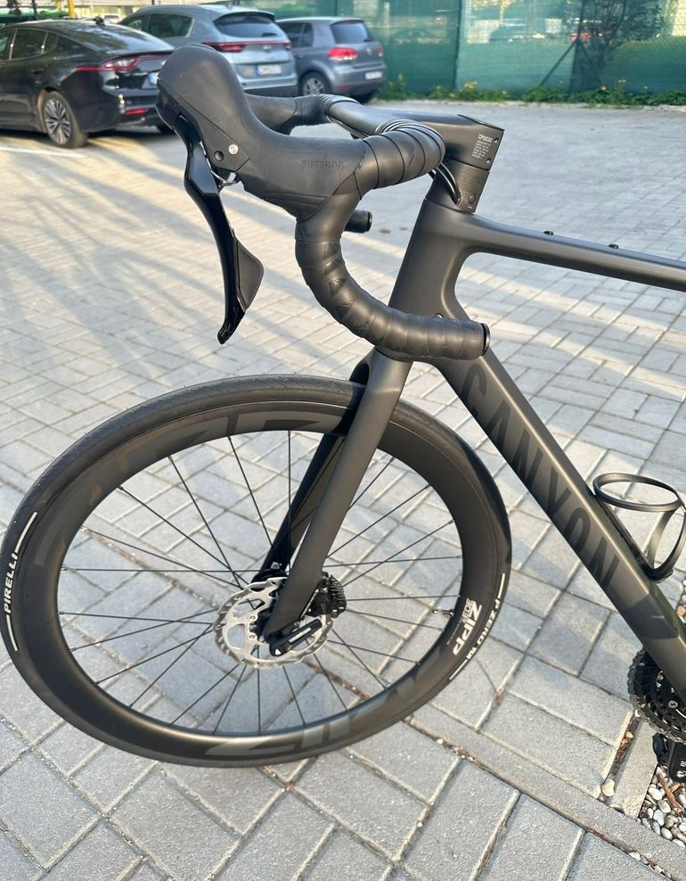 Used Canyon Endurace CF 7 2024 2024 Road & Gravel, Black — image 4 of 7