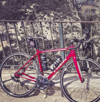 Used Trek Émonda SL 6 2019 2019 Road & Gravel, Red — image 1 of 3
