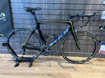 Tweedehands Fuji Transonic 2.1 2016 2016 Road & Gravel — afbeelding 1 van 3