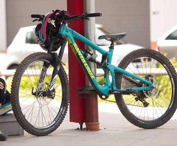 Santa Cruz Nomad SRAM GX 2016 Mountainbike d'occasion — image 1 sur 8