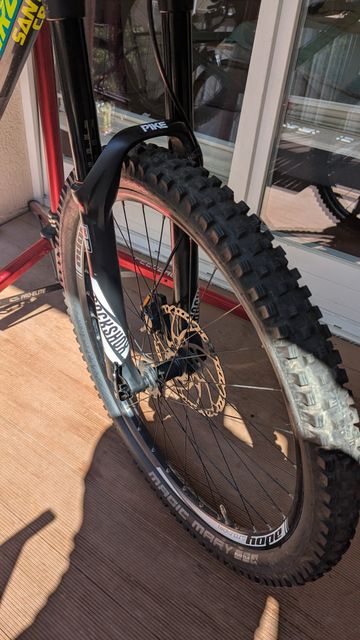 Santa Cruz Nomad SRAM GX 2016 Mountainbike d'occasion — image 6 sur 8