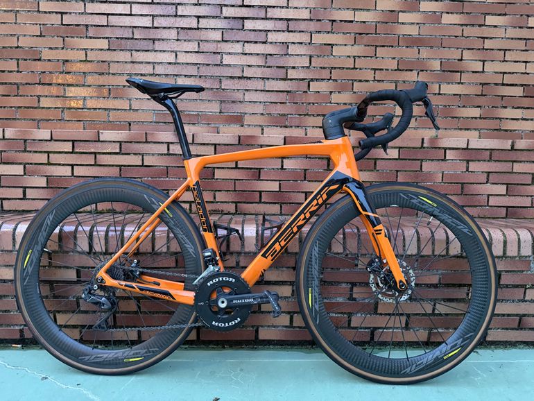 Used Berria BELADOR Shimano Ultegra Di2 2021 Road & Gravel, Orange — image 3 of 4
