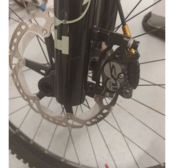 Used Commencal CLASH ESSENTIAL 2021 2021 Mountainbike, Green, 27.5 — image 8 of 9