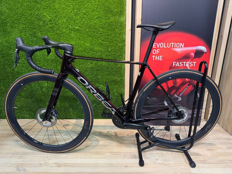 Used Orbea ORCA M20iLTD PWR 2025 2025 Road & Gravel, Red — image 4 of 4