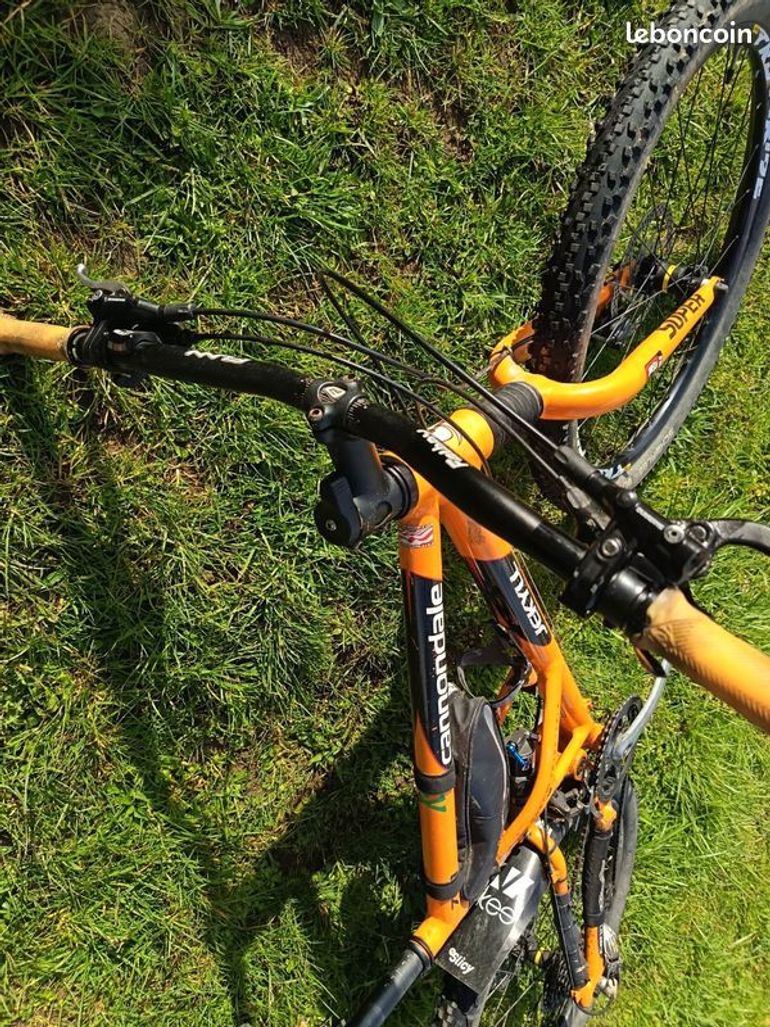 Used Cannondale 700 2003 Mountainbike, Orange — image 9 of 12