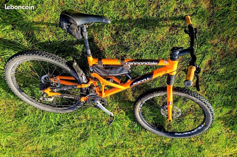 Used Cannondale 700 2003 Mountainbike, Orange — image 1 of 12