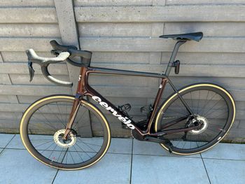 Used Cervélo R5 Ultegra Di2 2024 2024 Road & Gravel, Red — image 2 of 7