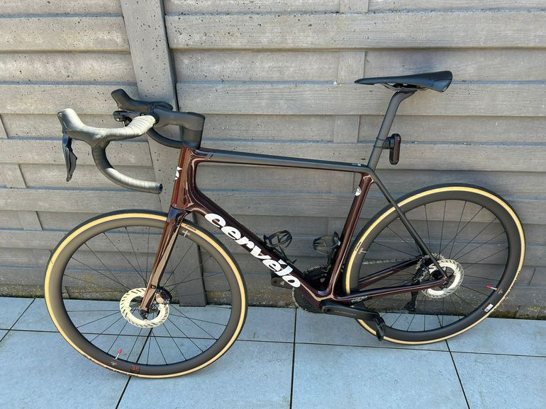 Used Cervélo R5 Ultegra Di2 2024 2024 Road & Gravel, Red — image 2 of 7