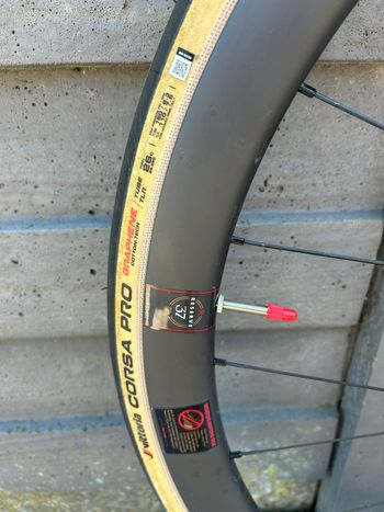 Used Cervélo R5 Ultegra Di2 2024 2024 Road & Gravel, Red — image 4 of 7