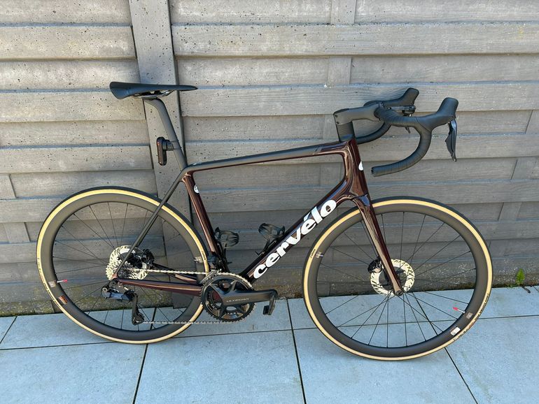 Used Cervélo R5 Ultegra Di2 2024 2024 Road & Gravel, Red — image 1 of 7