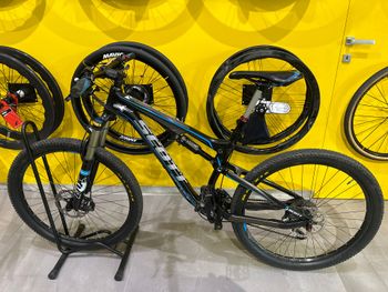Used Scott Genius 730 2017 2017 Mountainbike, Black, 27.5 — image 6 of 6