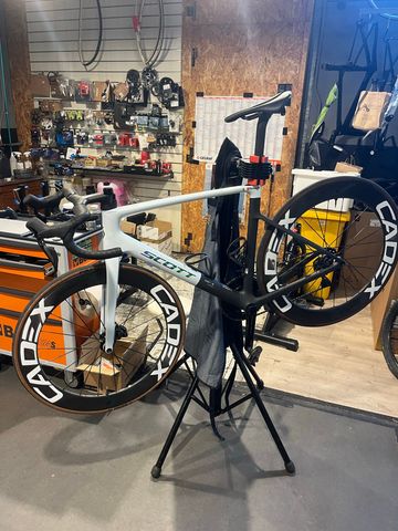 Scott Addict RC Pro 2025 2025 Road & Gravel d'occasion — image 3 sur 3