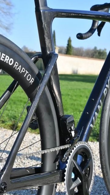 Używany Van Rysel RCR-Pro 2024 Road & Gravel — zdjęcie 7 z 10