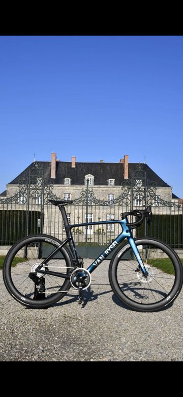 Używany Van Rysel RCR-Pro 2024 Road & Gravel — zdjęcie 1 z 10