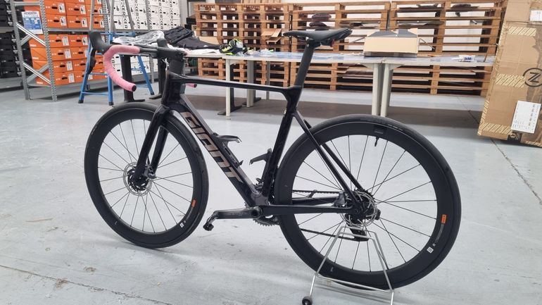 Used Giant Propel Advanced Pro 0 AXS 2023 2023 Road & Gravel, Black — image 9 of 14