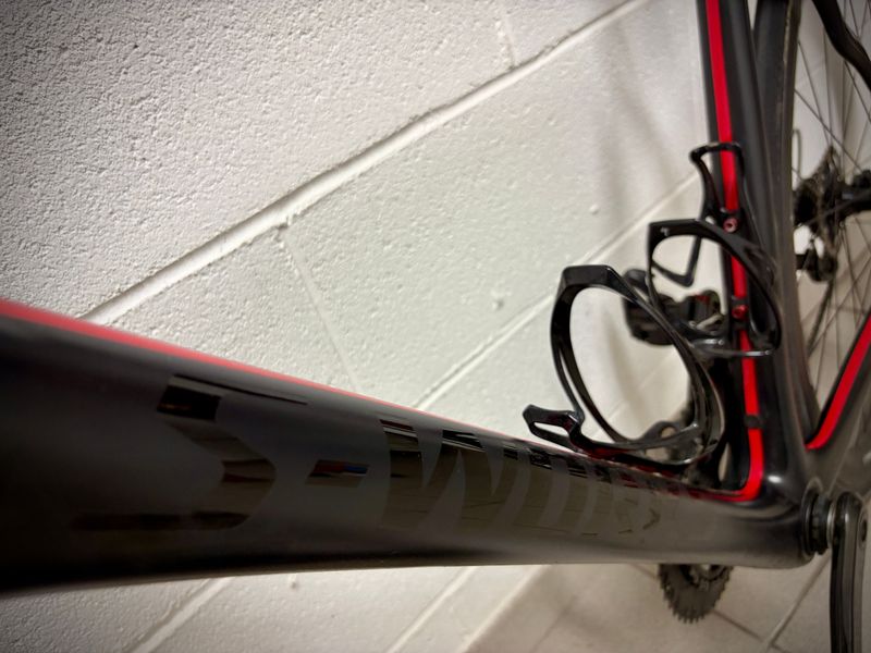 Used Specialized Roubaix SRAM Red 2016 Road & Gravel, Black — image 8 of 17