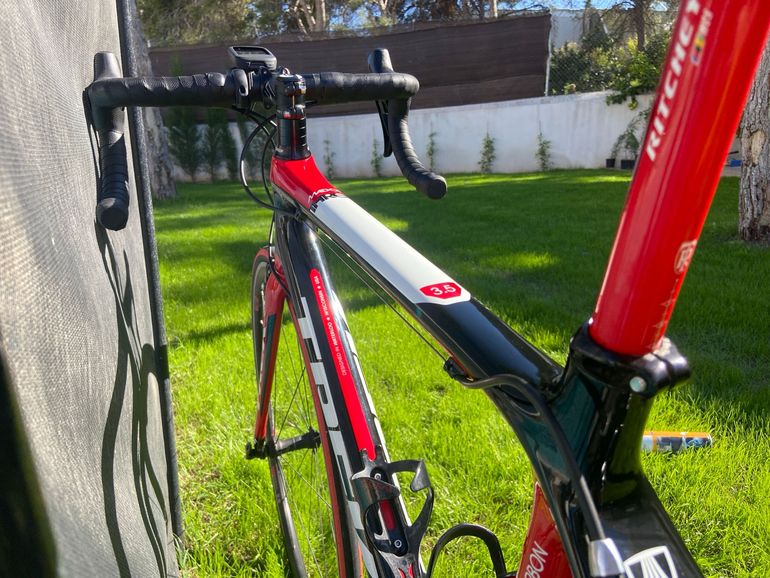 Used Trek Madone Shimano Ultegra 2014 Road & Gravel, Black — image 2 of 12