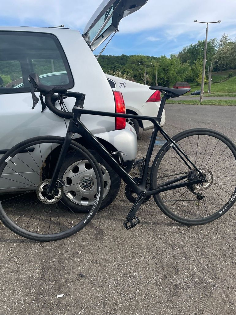 Used Canyon Endurace CF SL Disc 7.0 2018 2018 Road & Gravel, Black — image 3 of 7